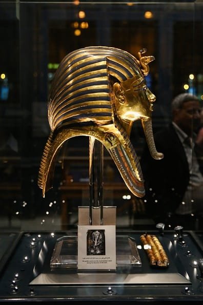 Ankhtours, golden mask of Tunankhamon