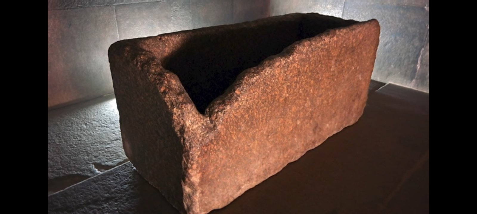 Ankhtours the coffin of cheops